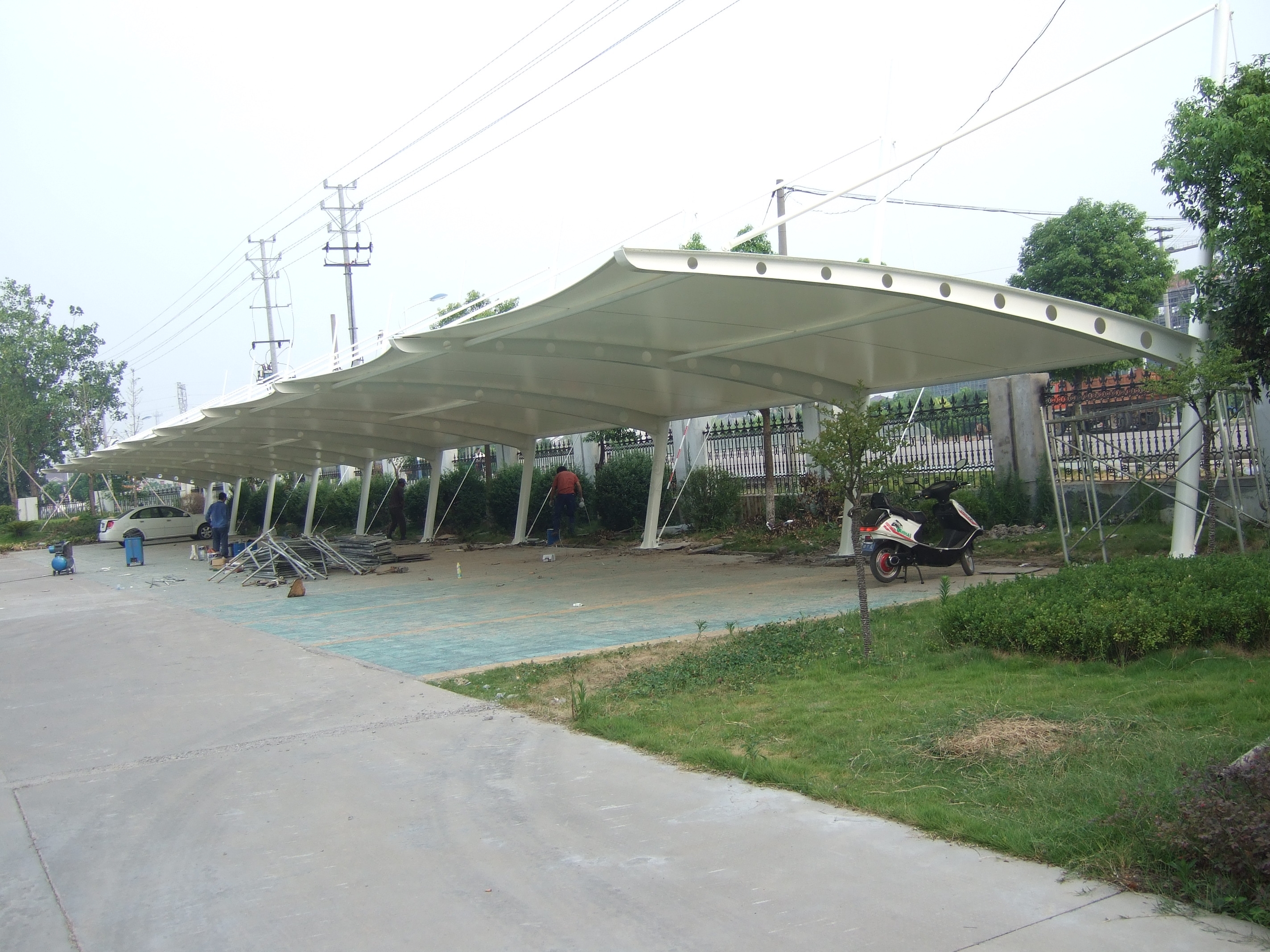 秋葉落，建車(chē)棚